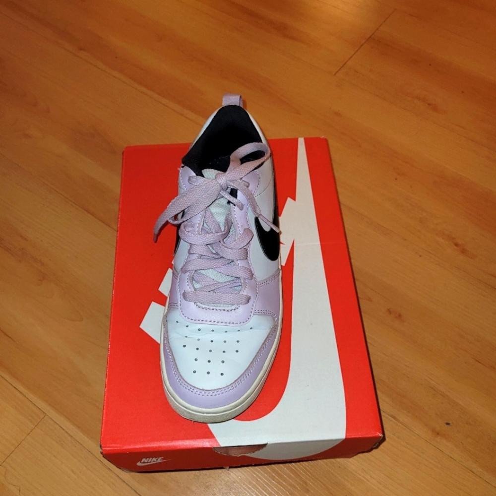 Nike Court Borough